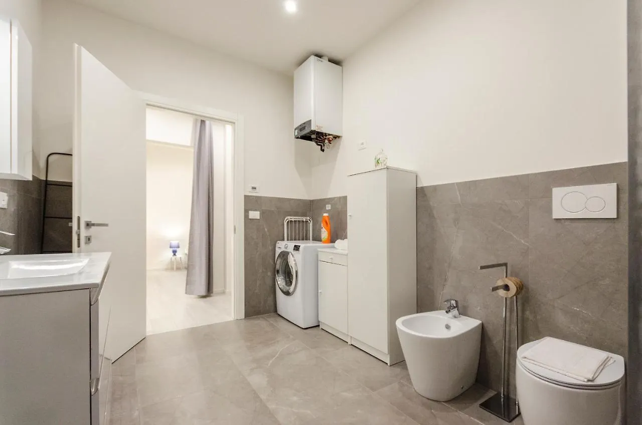 Dimora Santo Stefano: Ampia, Con Giardino Privato Apartman Bologna