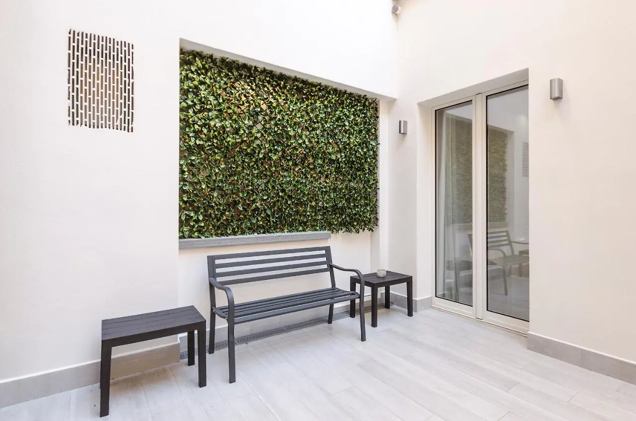 Dimora Santo Stefano: Ampia, Con Giardino Privato Apartman Bologna