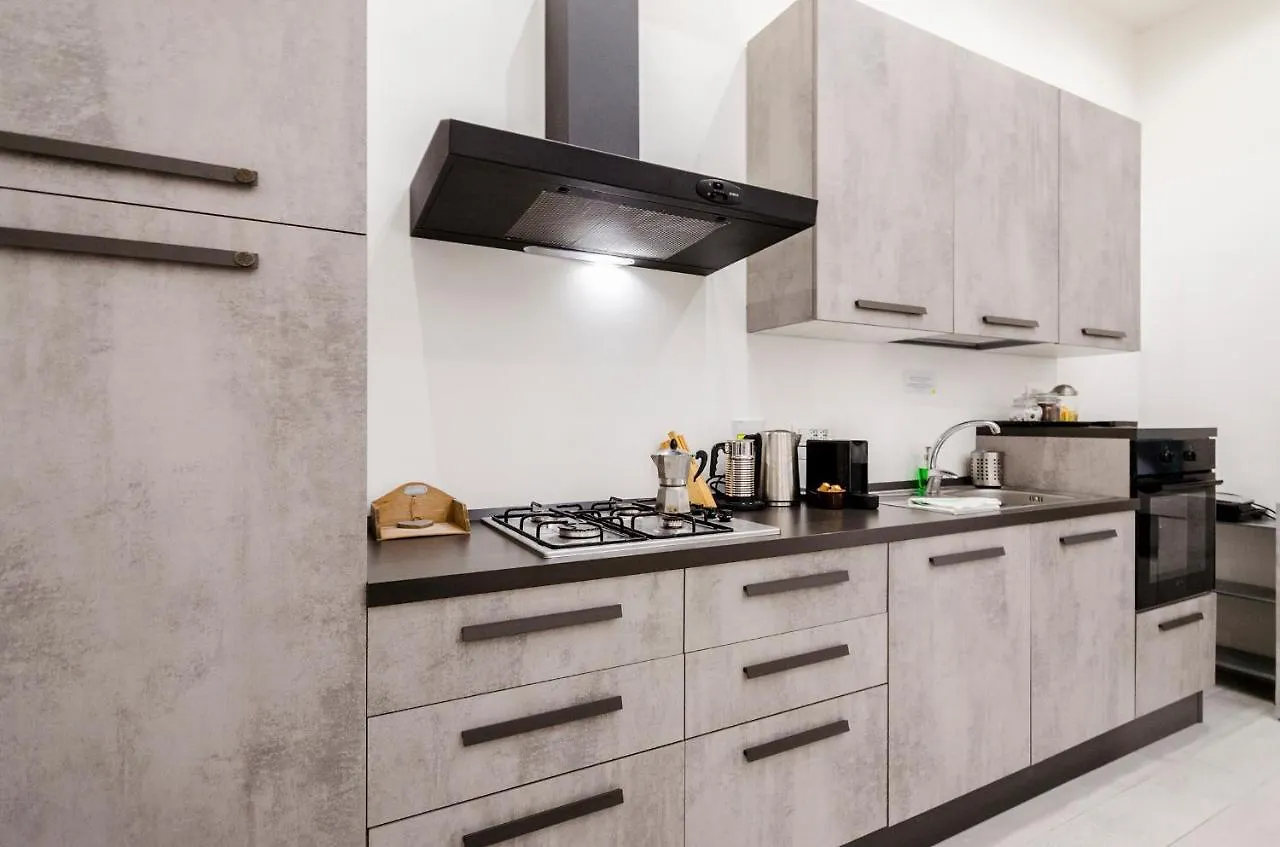 Dimora Santo Stefano: Ampia, Con Giardino Privato Apartman Bologna