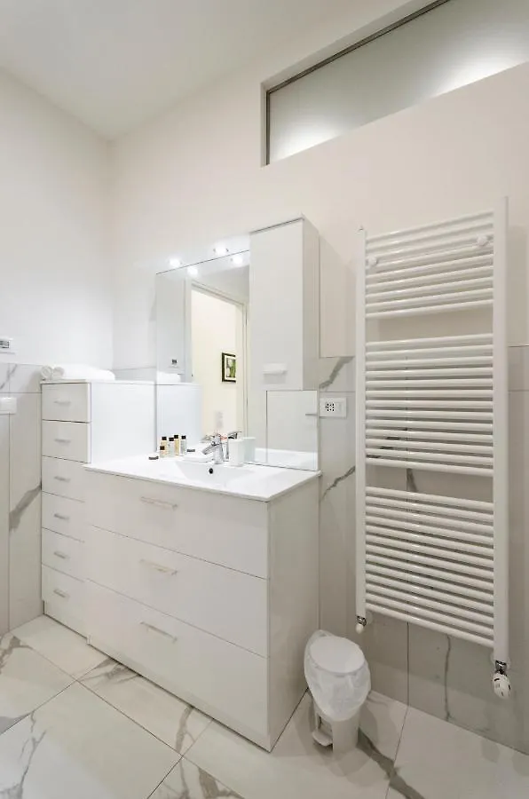 Dimora Santo Stefano: Ampia, Con Giardino Privato Apartman Bologna Olaszország