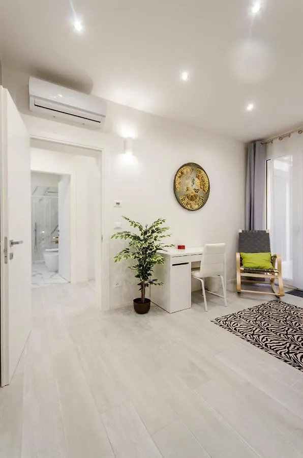 Dimora Santo Stefano: Ampia, Con Giardino Privato Apartman Bologna