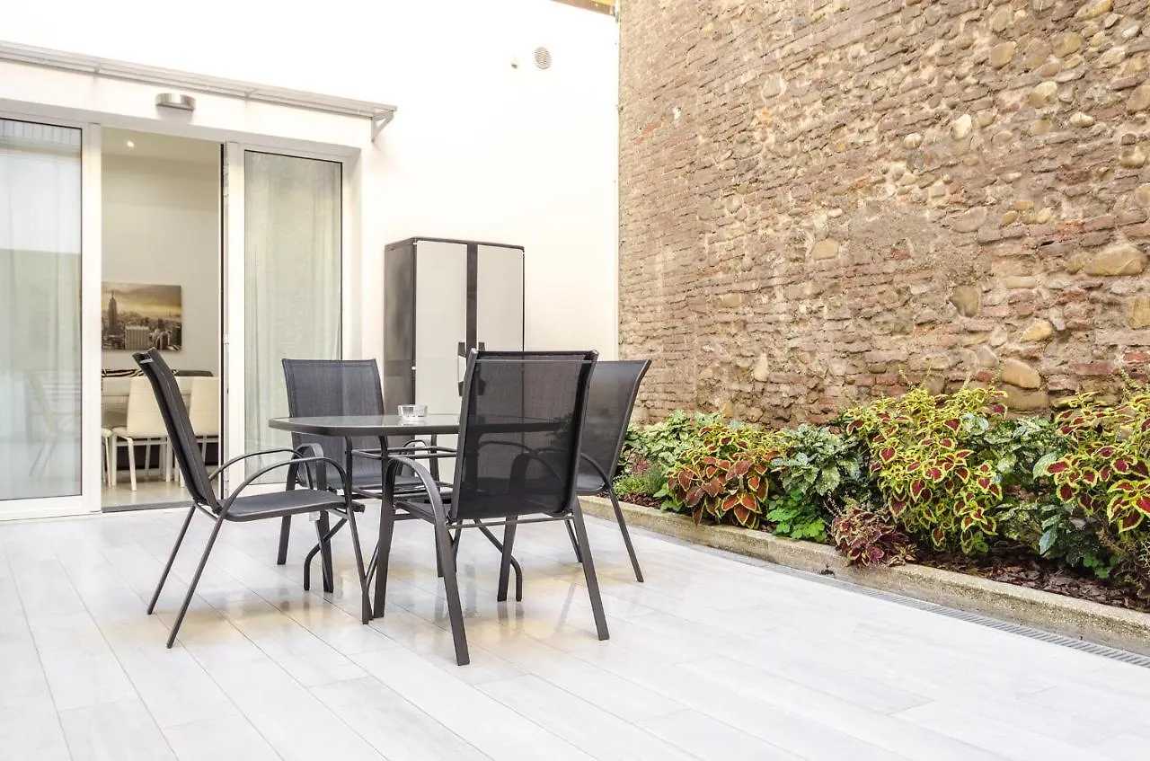 Dimora Santo Stefano: Ampia, Con Giardino Privato Apartman Bologna