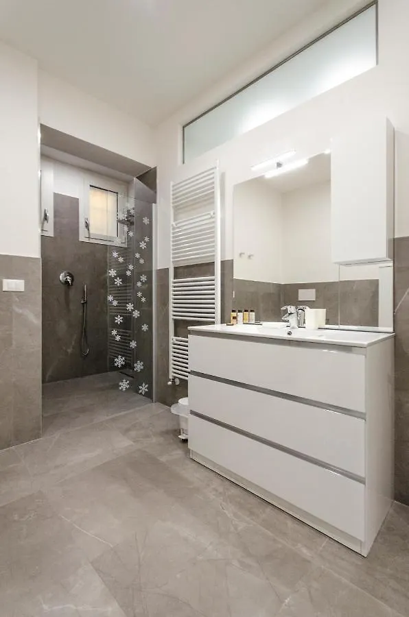 Dimora Santo Stefano: Ampia, Con Giardino Privato Apartman Bologna Olaszország